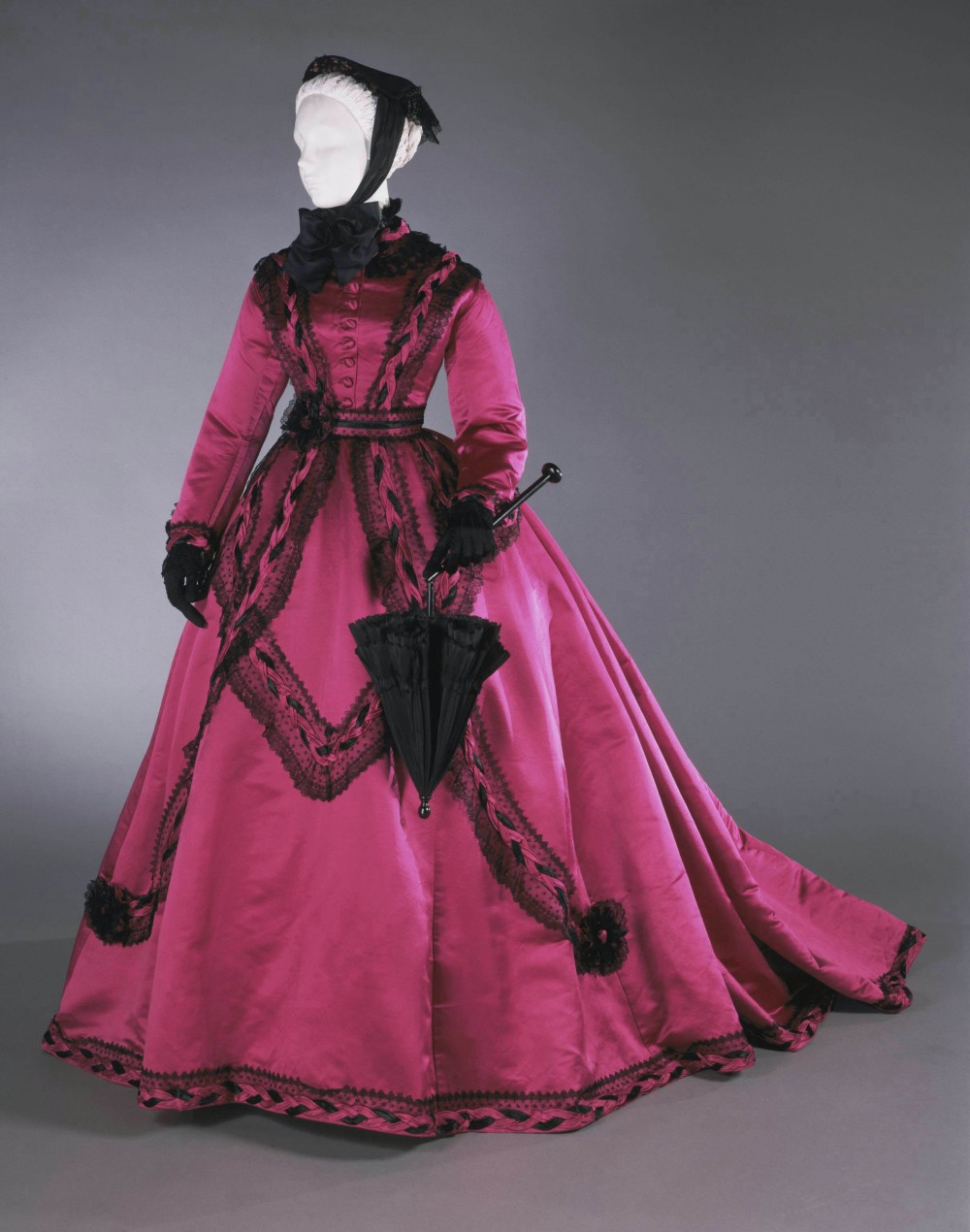 Vestido de mujer: blusa, falda y cinturón. 1866-1868. Philadelphia Museum of Art.